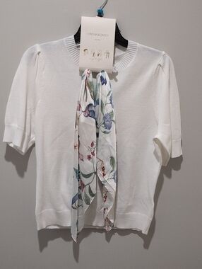 Cynthia Rowley White Short-Sleeve Knit Top with Floral Scarf